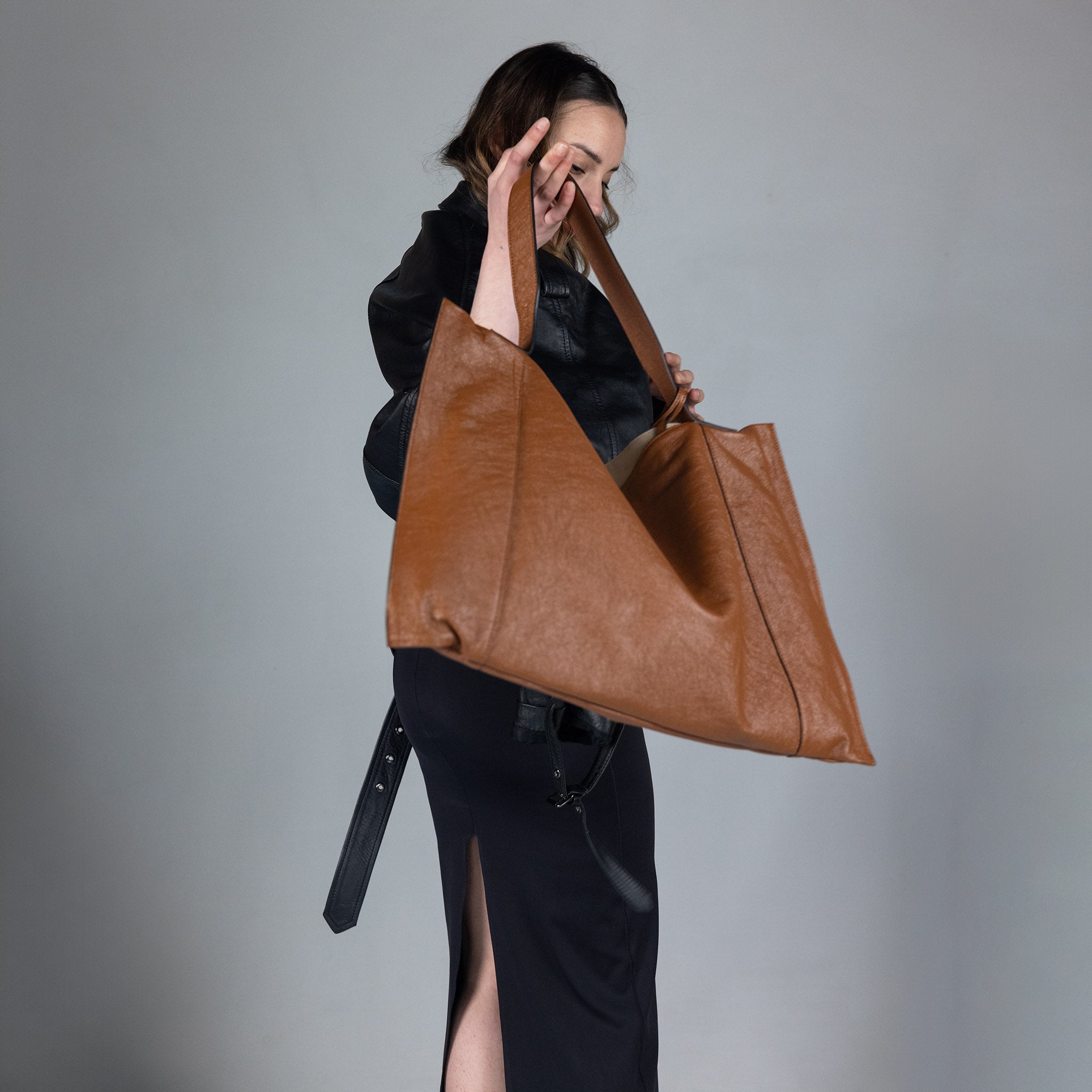 Fedra Maxi Bag Brandy