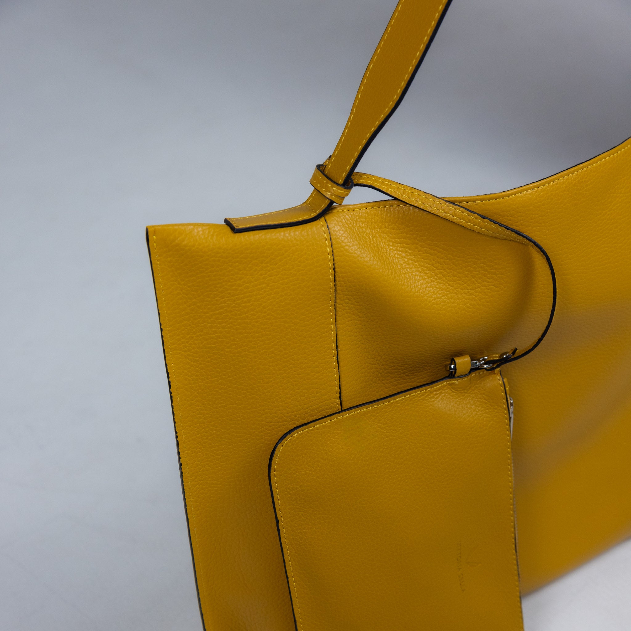 Fedra Maxi Bag Amber Mustard