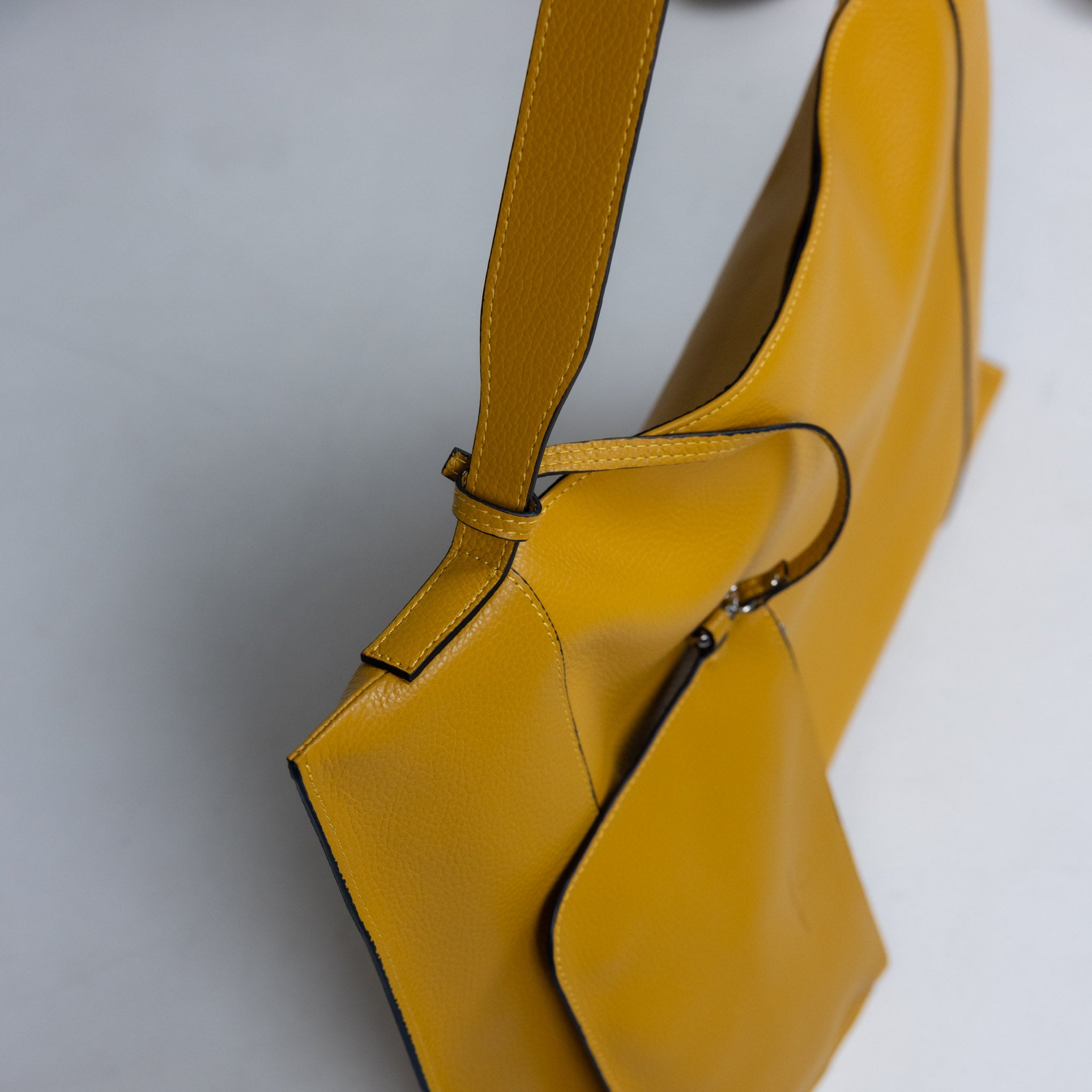 Fedra Maxi Bag Amber Mustard