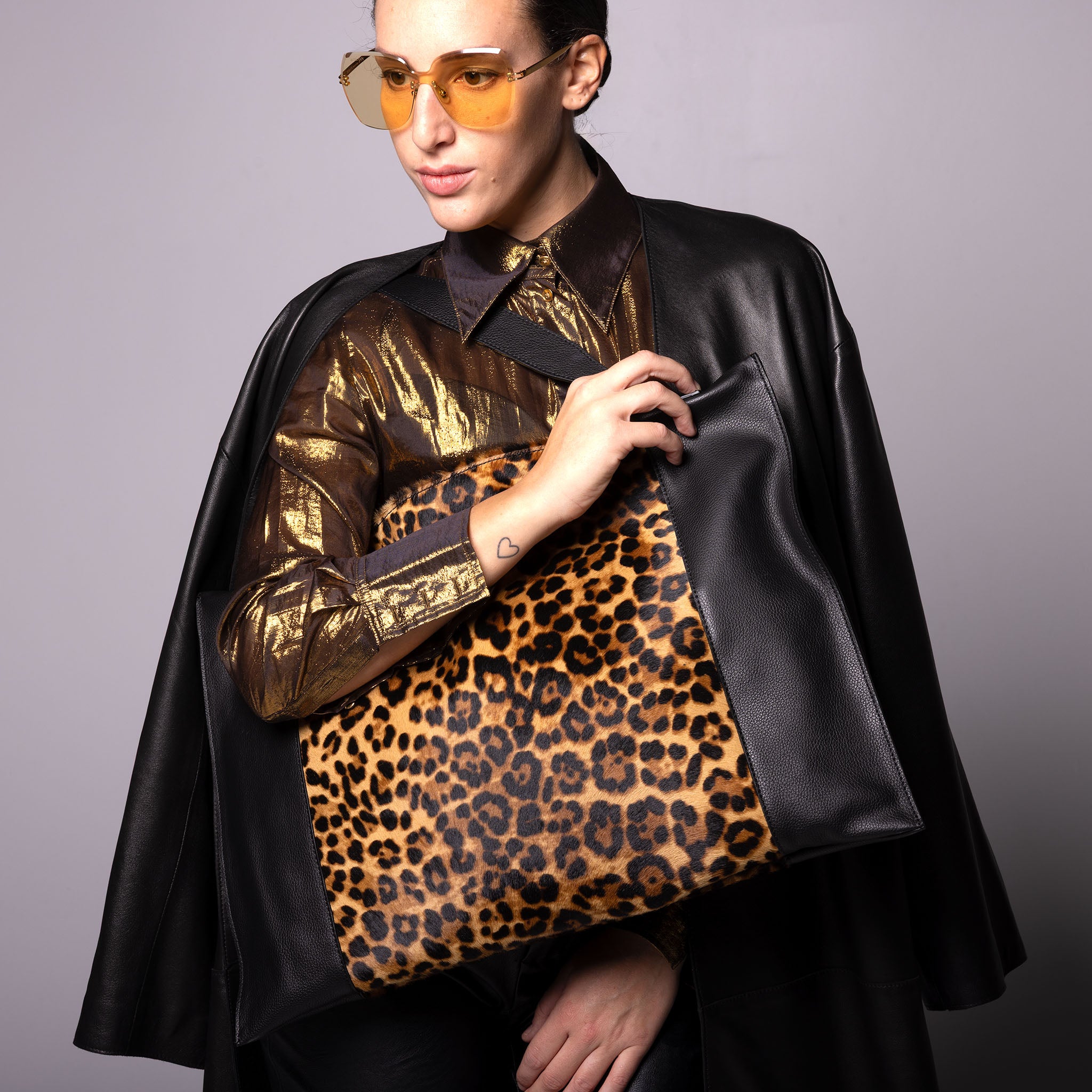 Vittoria Sella Fedra Maxi Bag Leopard worn15