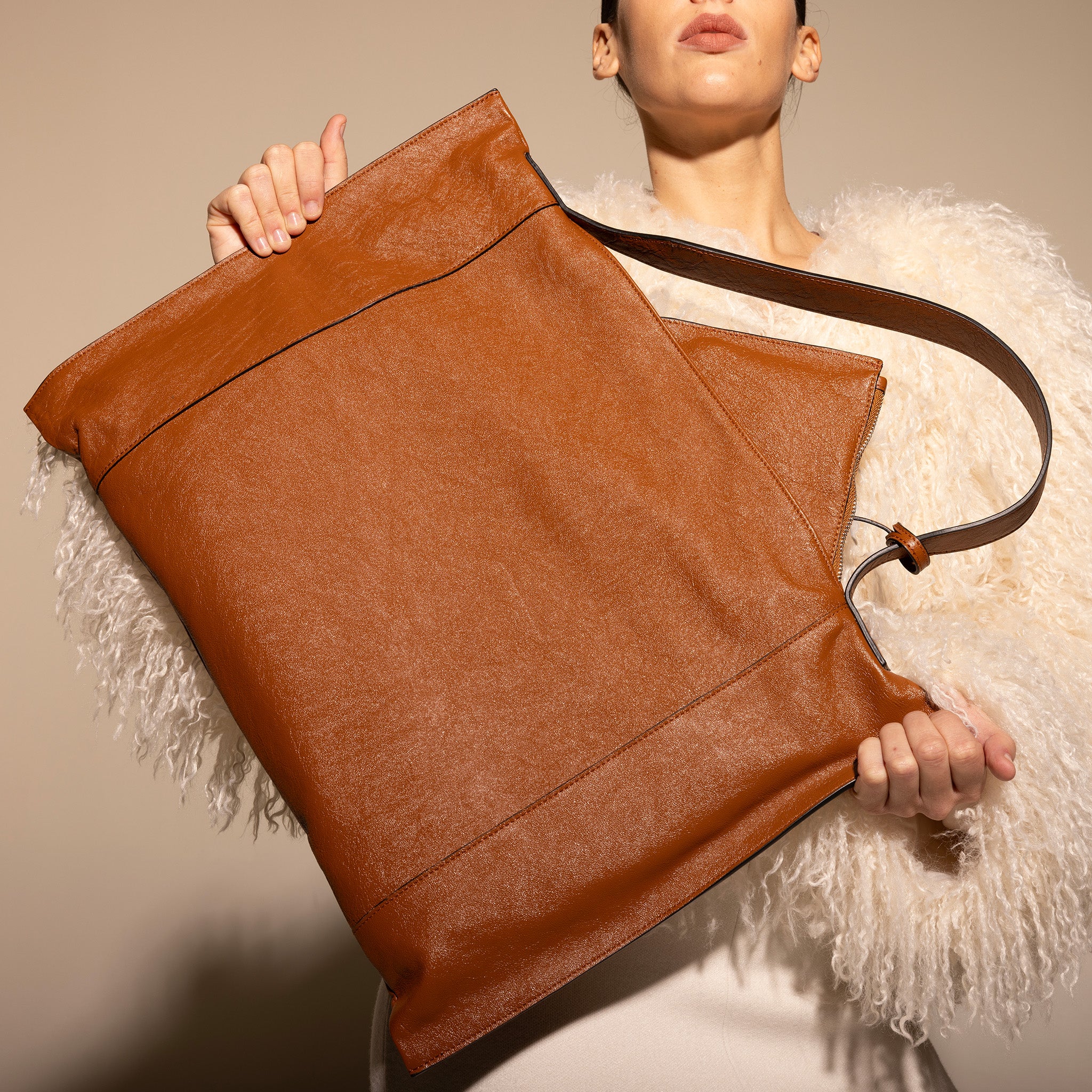 Fedra Maxi Bag Brandy