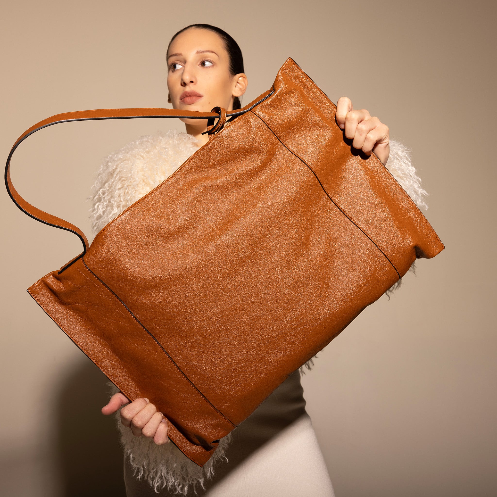 Fedra Maxi Bag Brandy