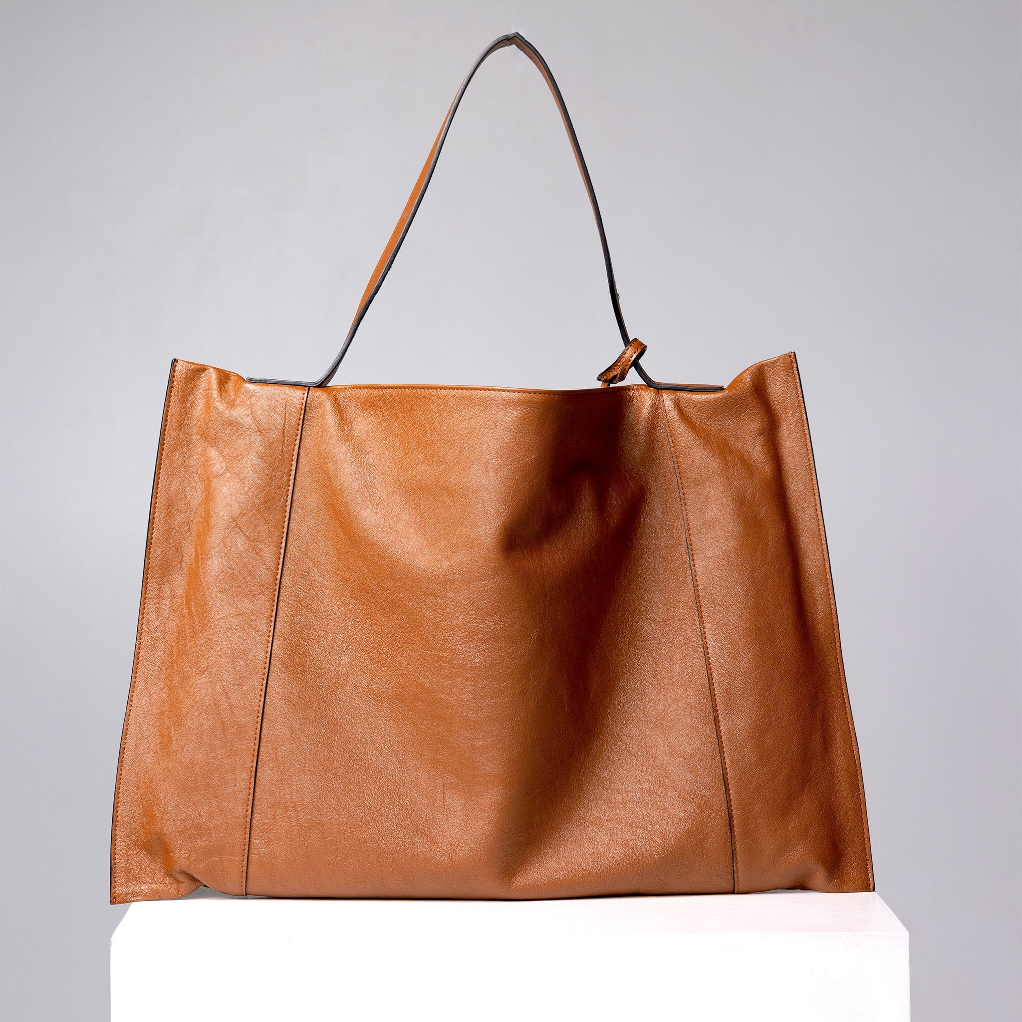 Fedra Maxi Bag Brandy