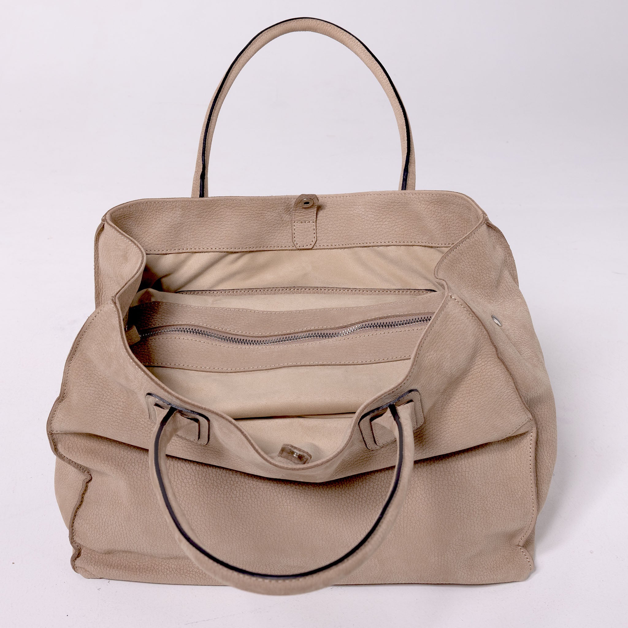 Vittoria Sella Emma Taupe tote bag in Italian nubuck cowhide leather, view: inside