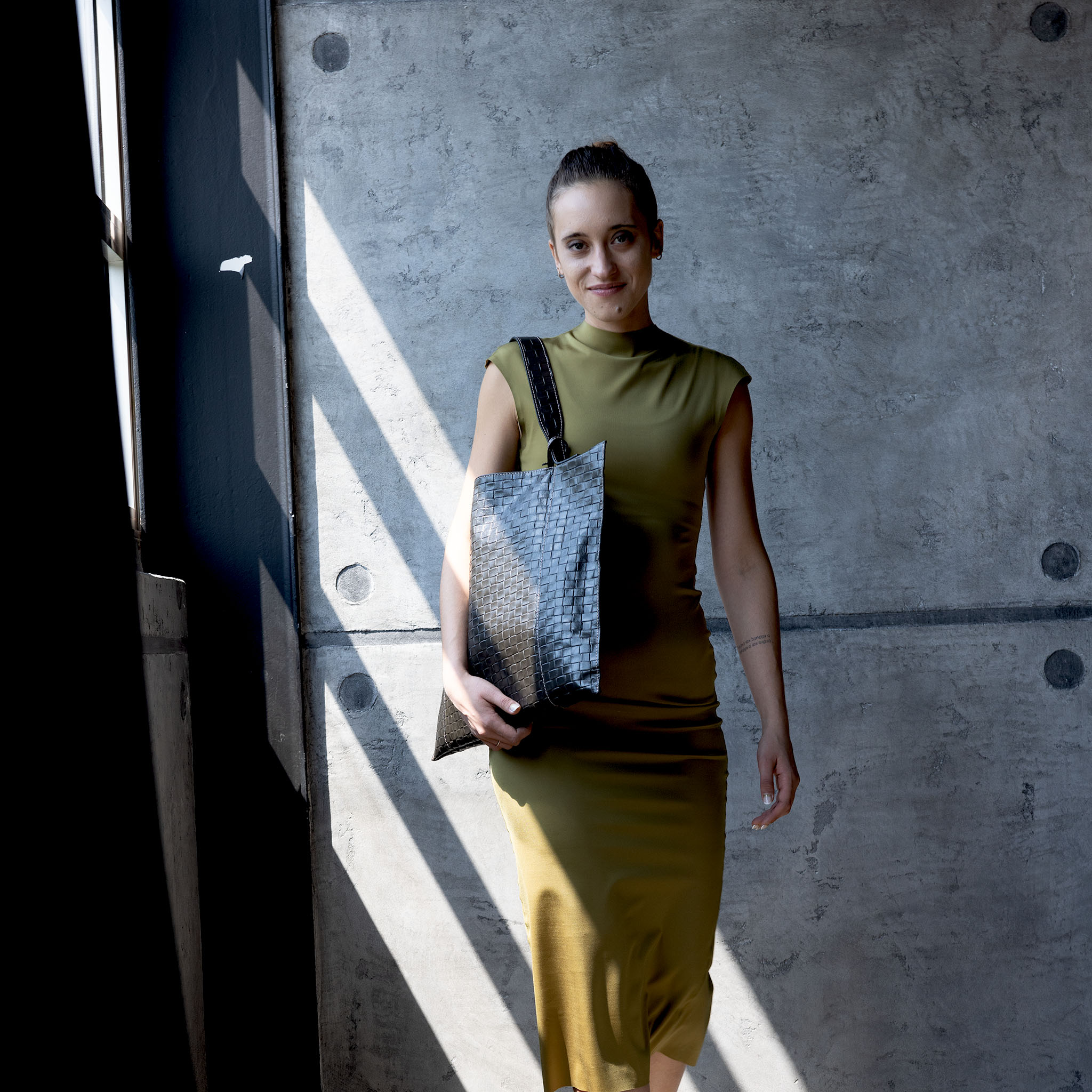 Fedra Maxi Bag Graphite Weave Woven Embossed