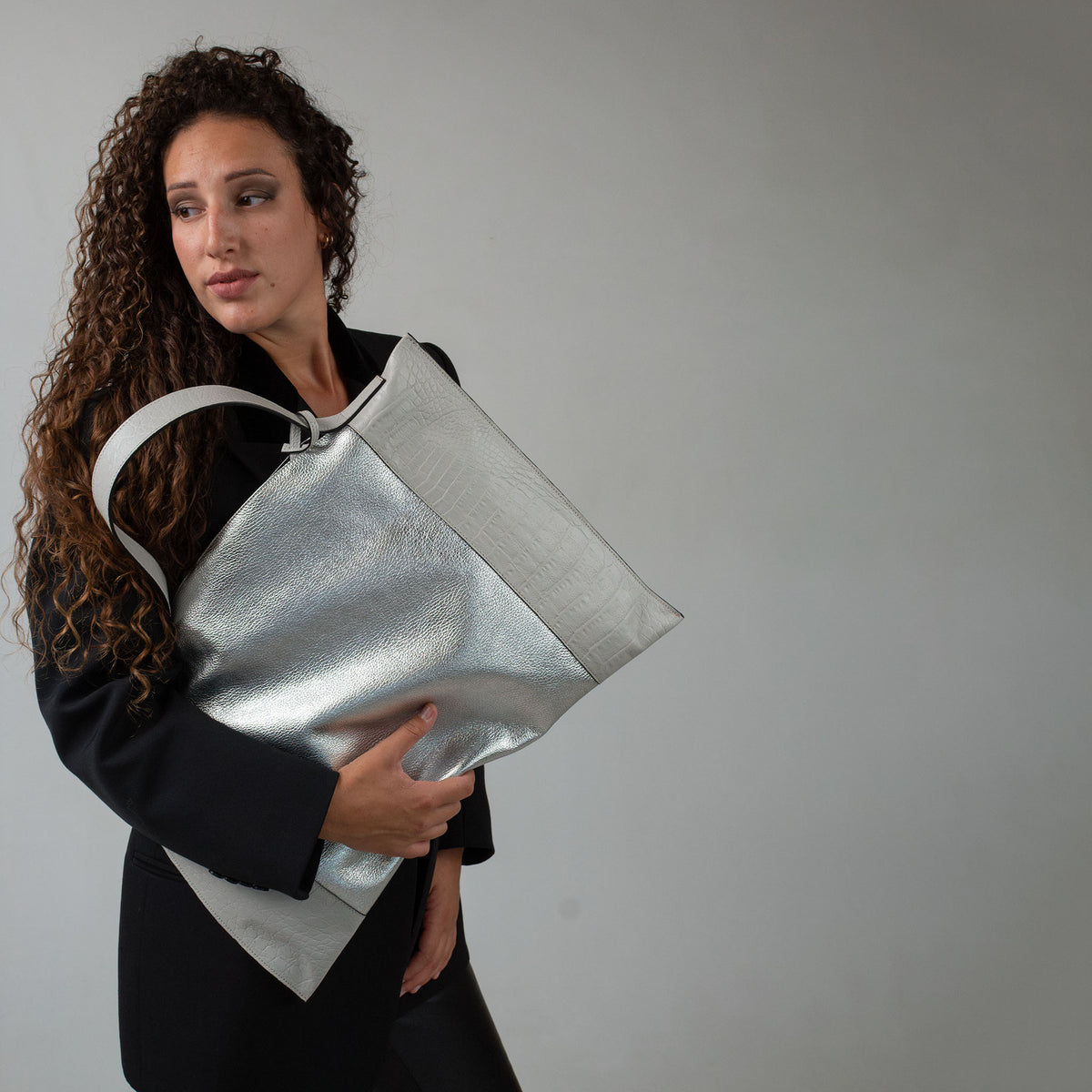 Fedra Maxi Bag Silver Pearl Duo