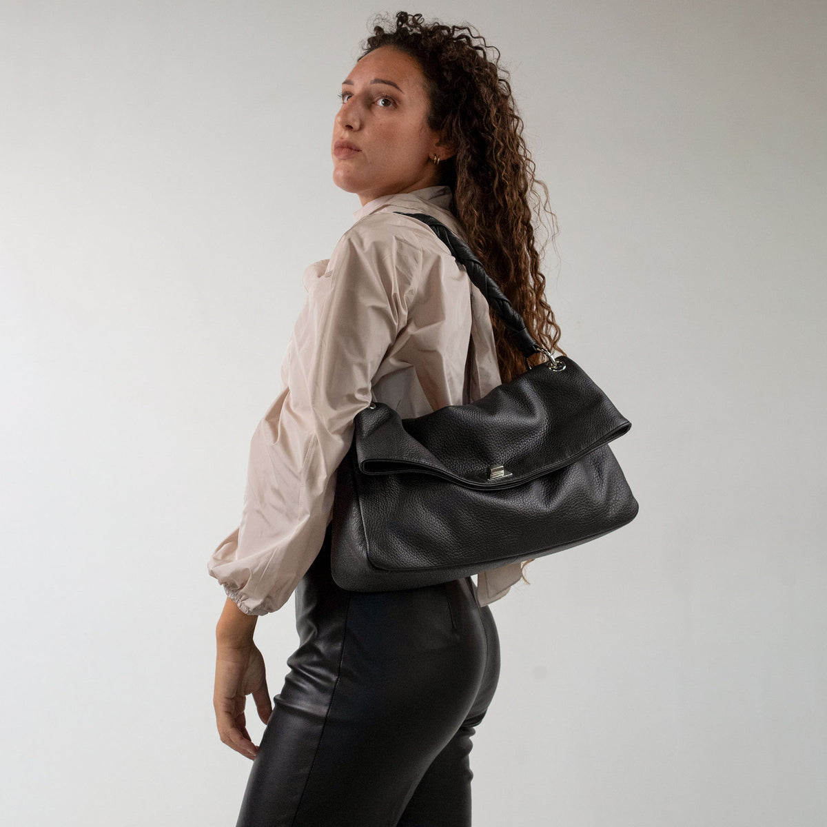 Flaminia Shoulder Bag Black