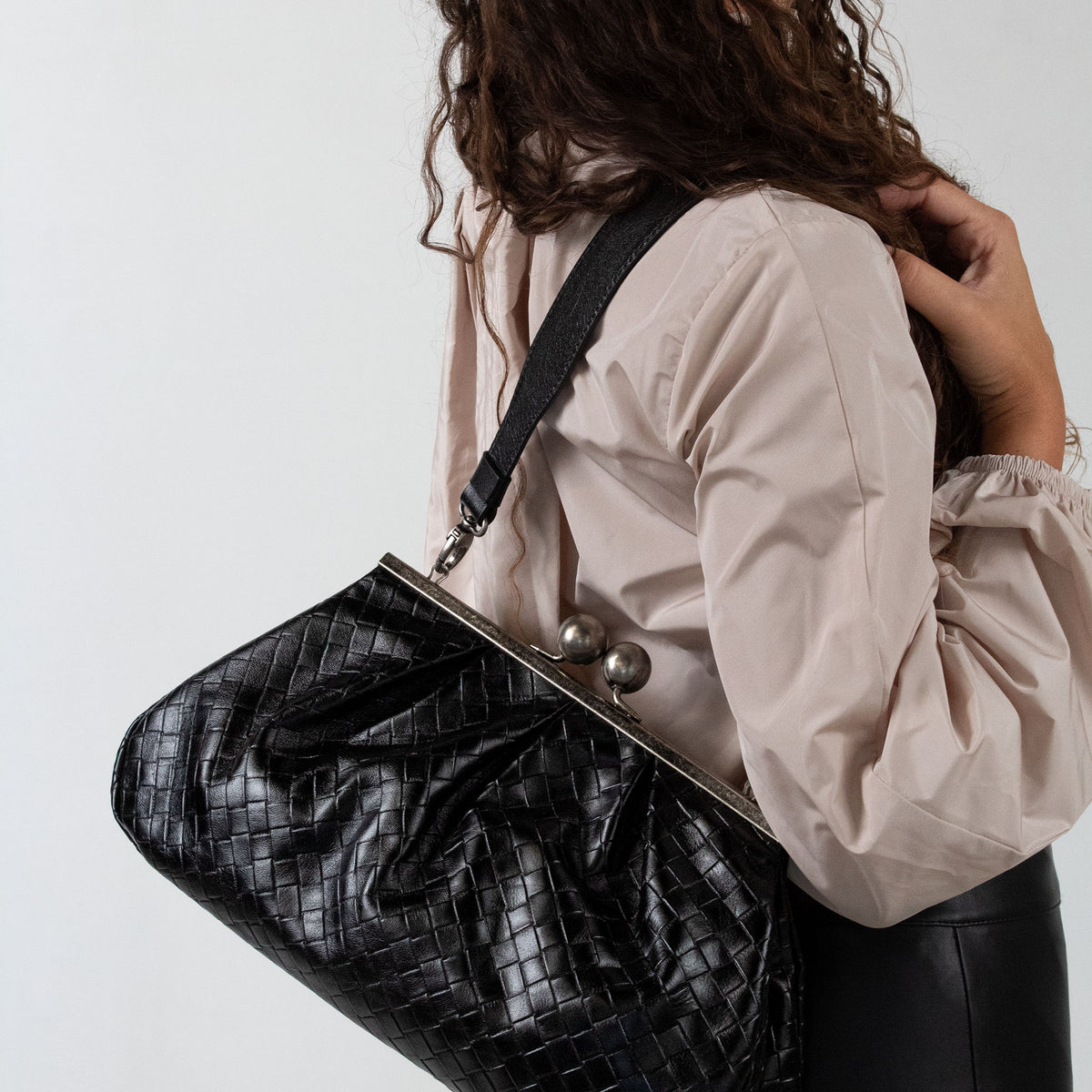 Nina Maxi Bag Black Graphite Grid Matte