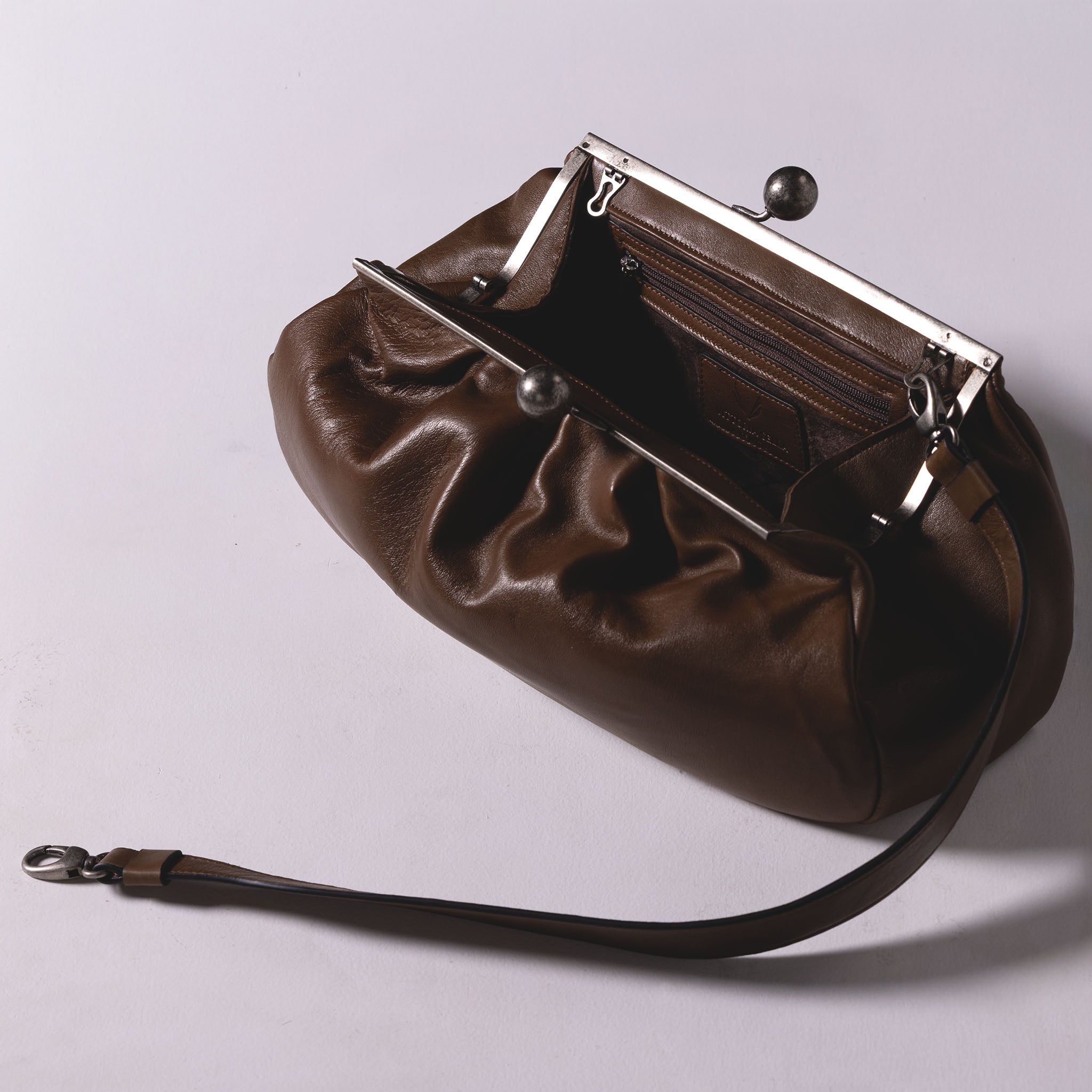 Nina Maxi Bag Truffle