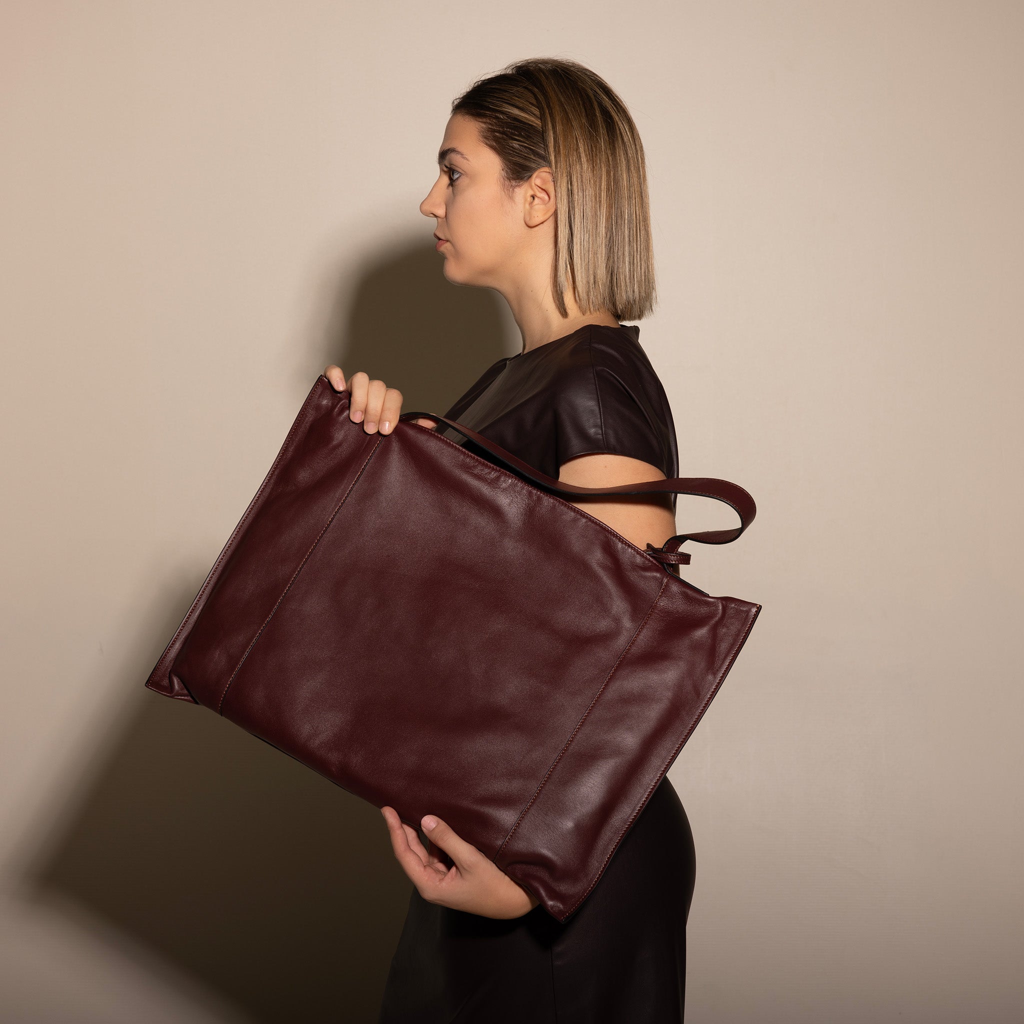 Fedra Maxi Bag Burgundy