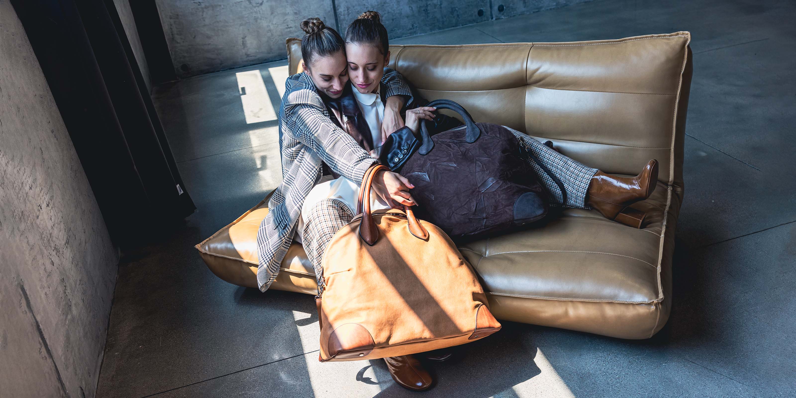 Vesta Maxi Tote by Vittoria Sella. Made in Italy with love