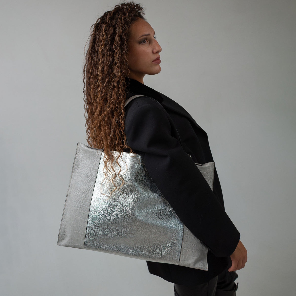 Fedra Maxi Bag Silver Pearl Duo