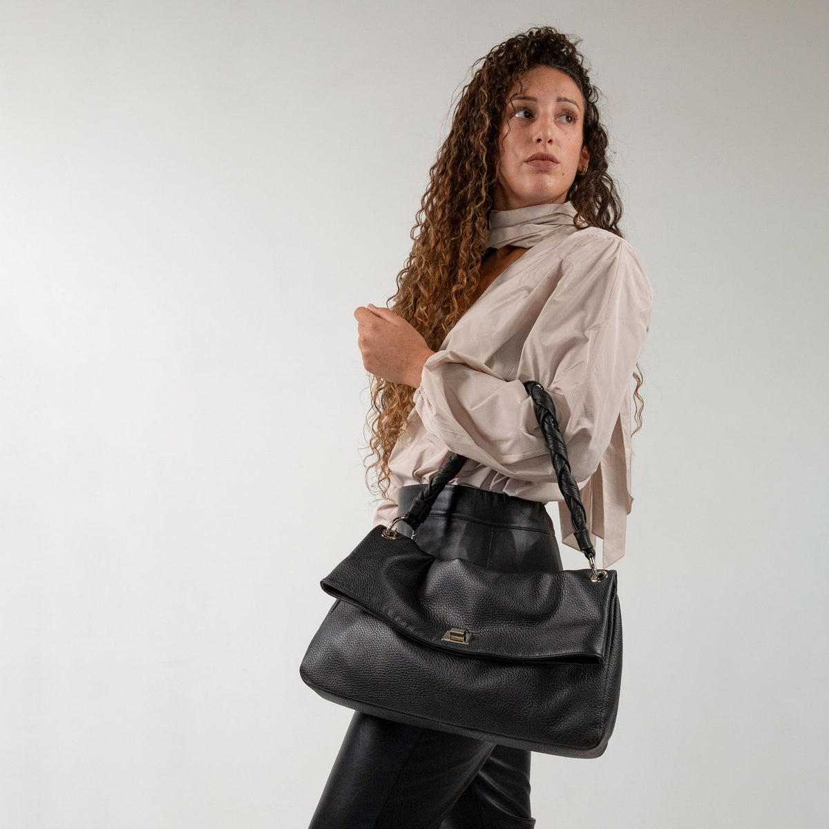 Flaminia Shoulder Bag Black