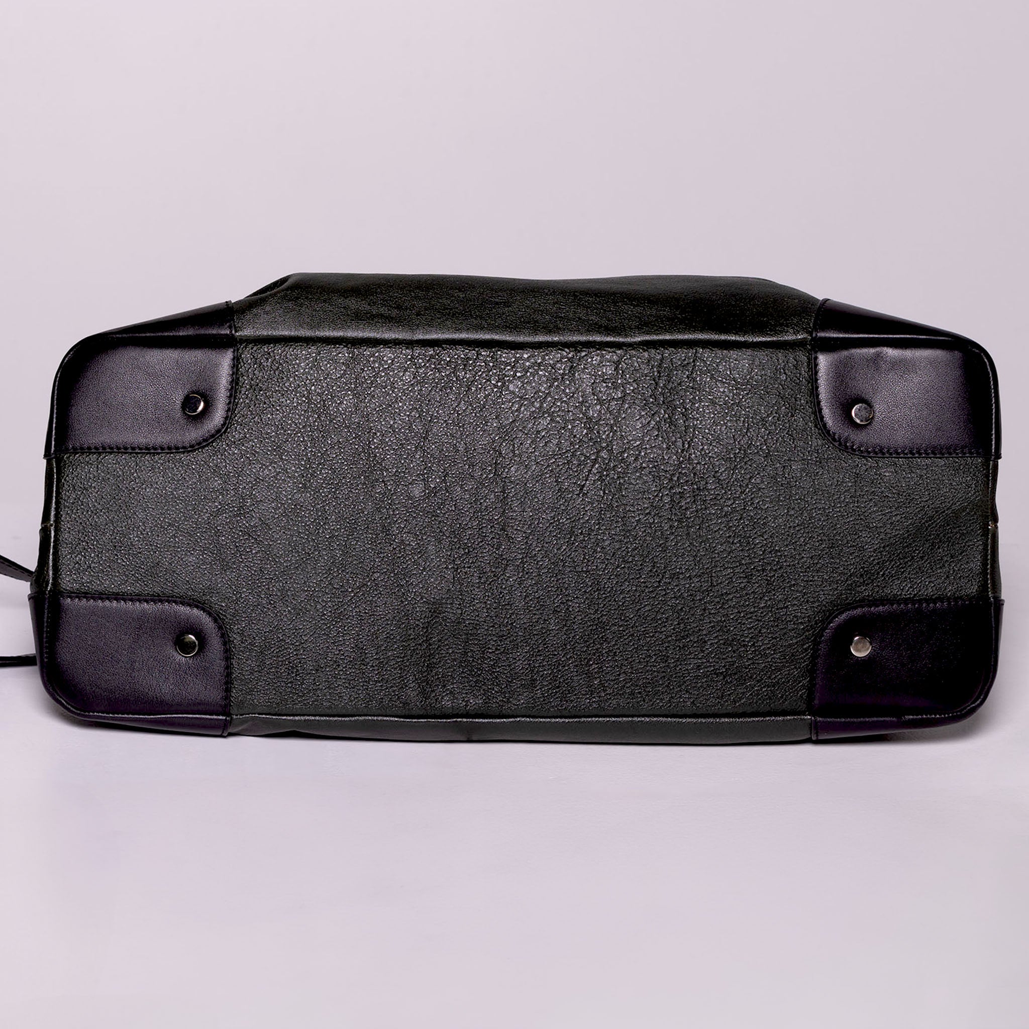 Vesta Maxi Tote Rainforest & Black protective base studs detail